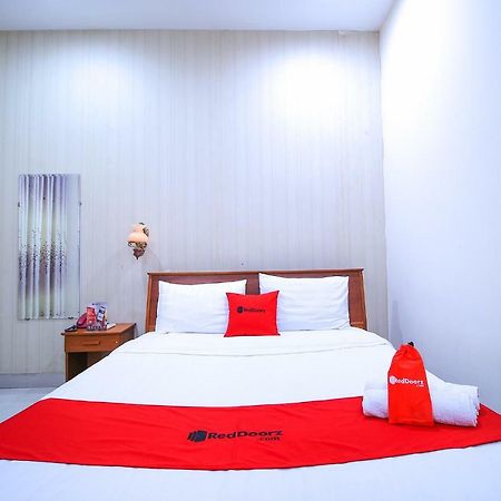 Reddoorz Near Han Market Дананг Екстер'єр фото