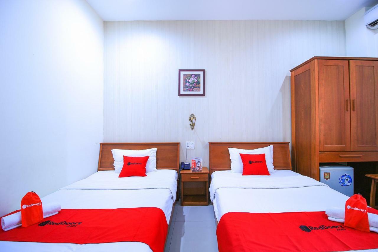 Reddoorz Near Han Market Дананг Екстер'єр фото